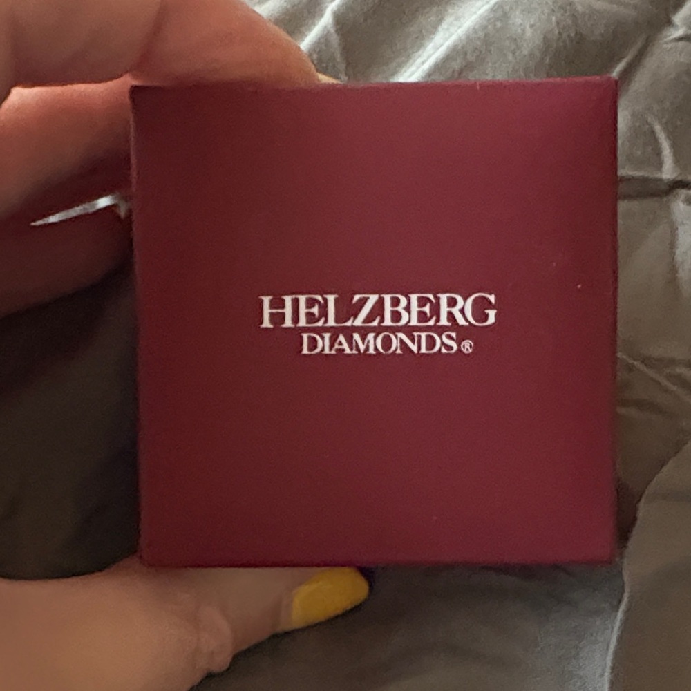 Helzberg Diamonds Red Ring Box with Message